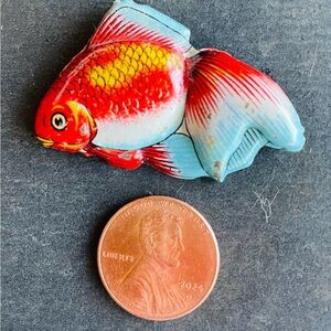 Vintage Tin Colorful Fish Pin